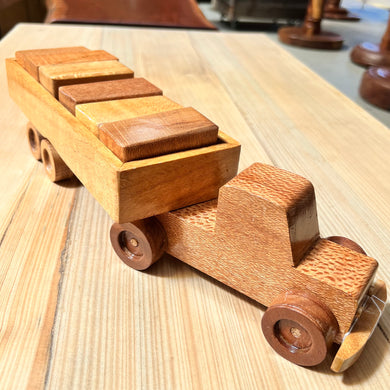 400mm Handmade Timber Truck w/Trailer and blocks