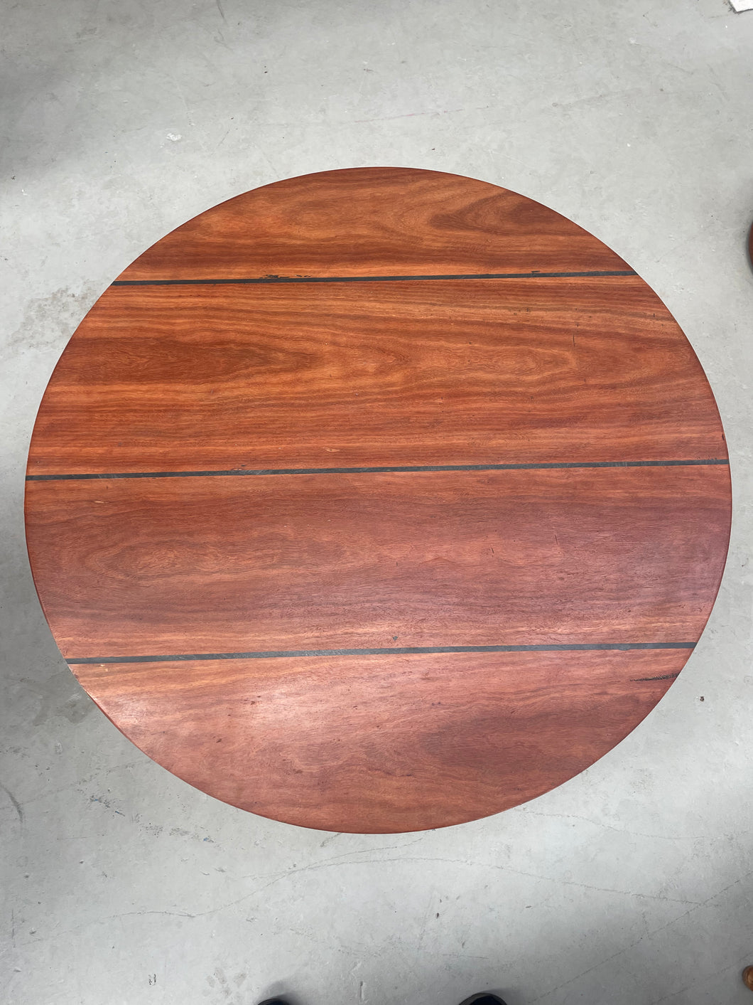 Round Table Large