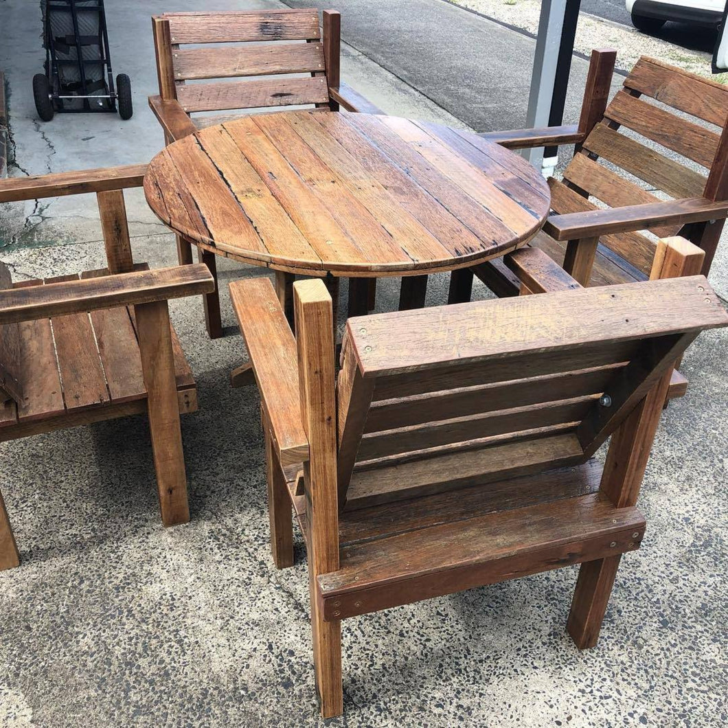 1000mm Round Outdoor dining table wooden recycled
