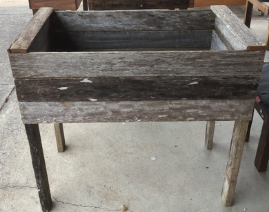 900mm rectangle planter on legs with flat handle wooden recycled